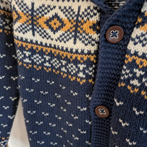 Rorie Whelan Cozy Kids Sweater In Navy, Yellow, And Cream - Picture 3 of 4